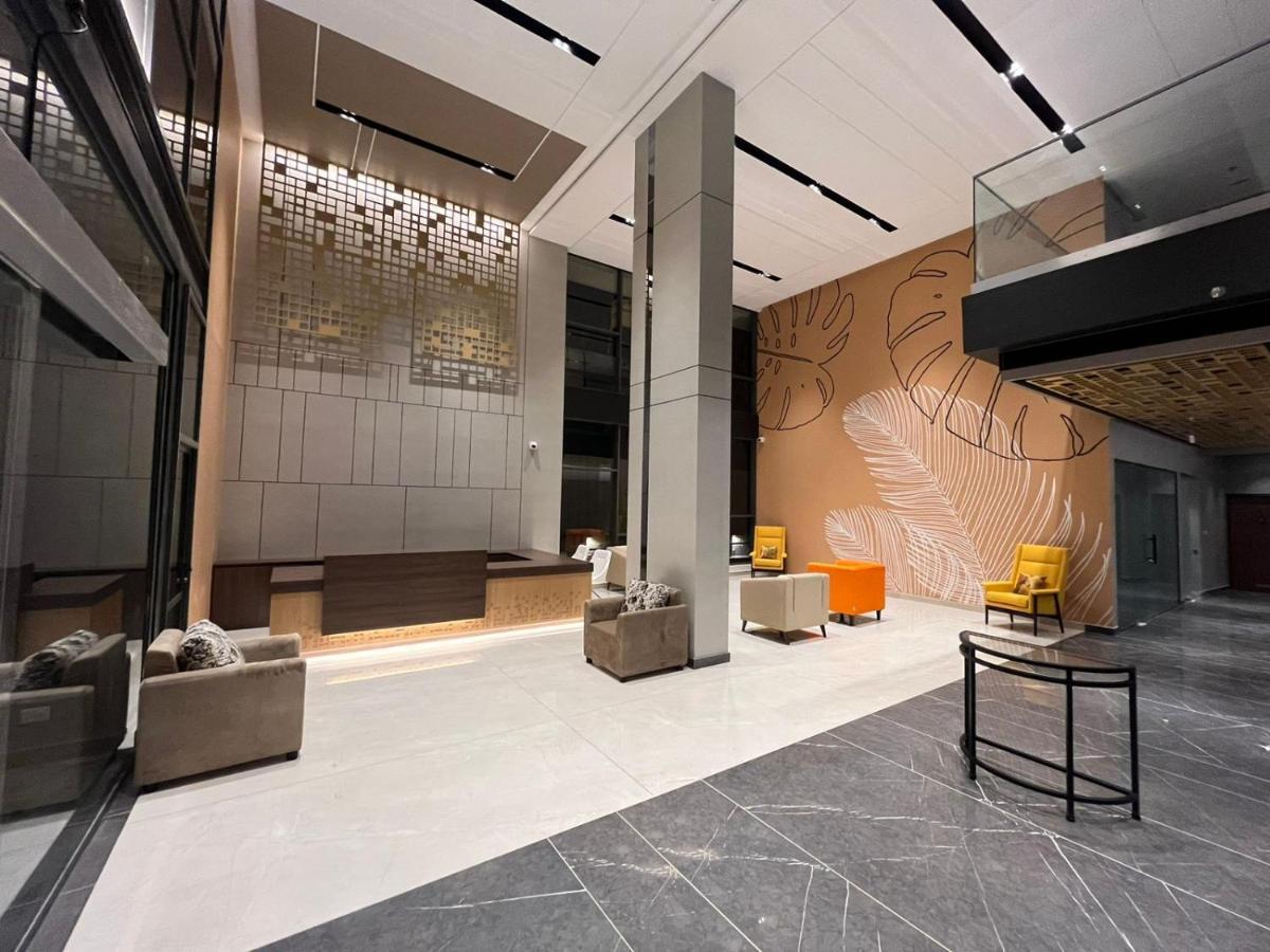 Presidency Airport Hotel Kochi Dış mekan fotoğraf