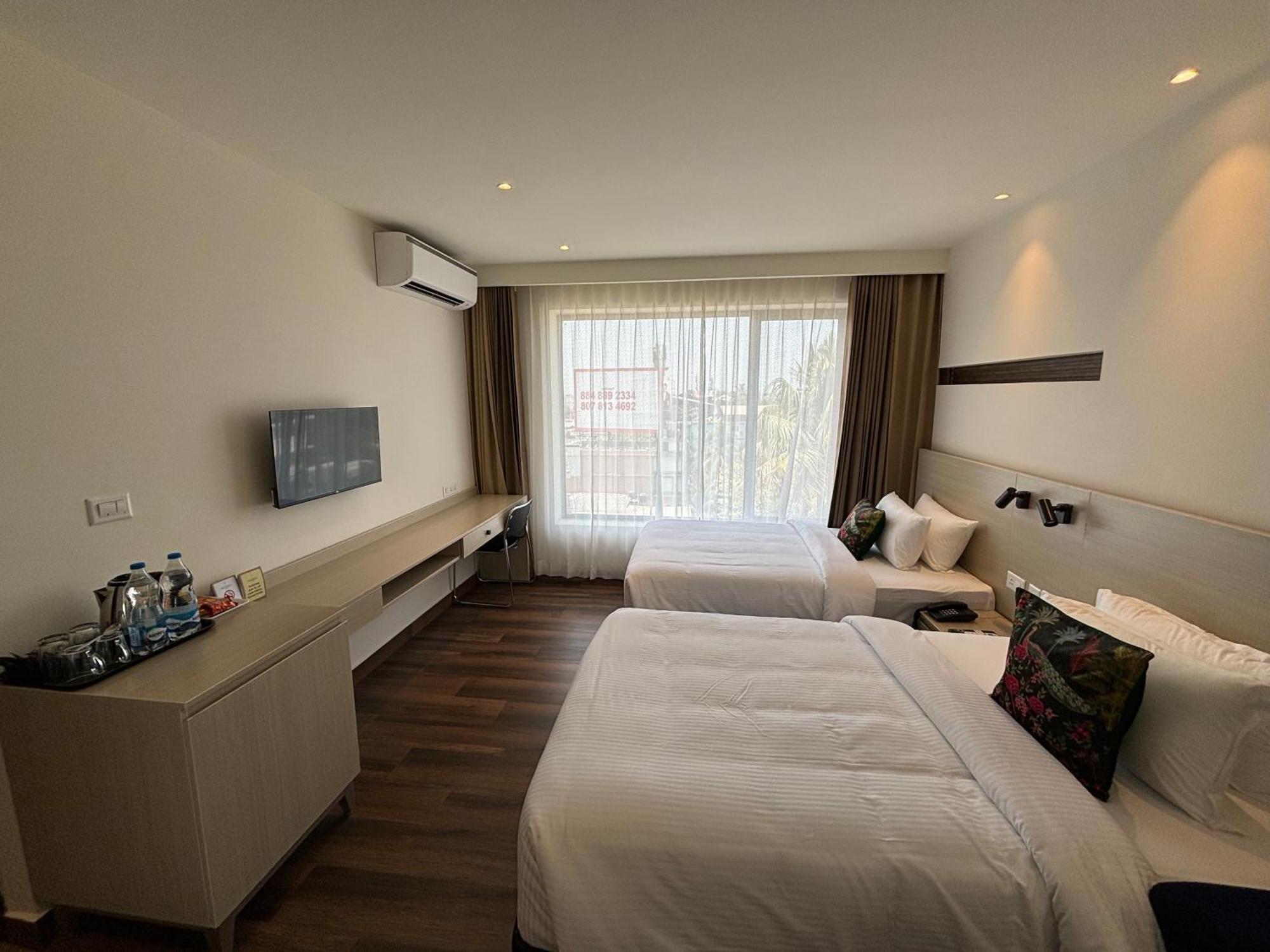 Presidency Airport Hotel Kochi Dış mekan fotoğraf