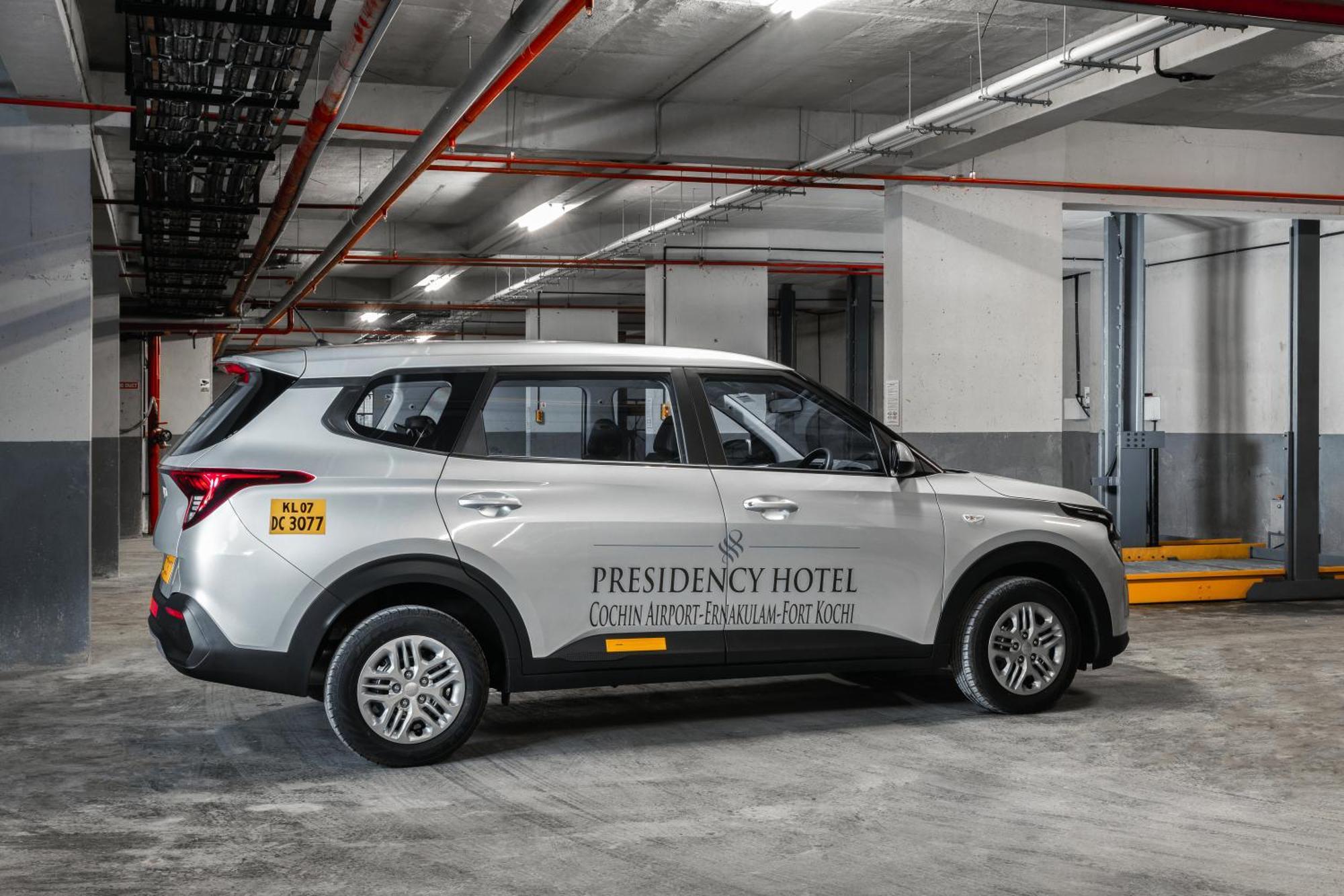 Presidency Airport Hotel Kochi Dış mekan fotoğraf
