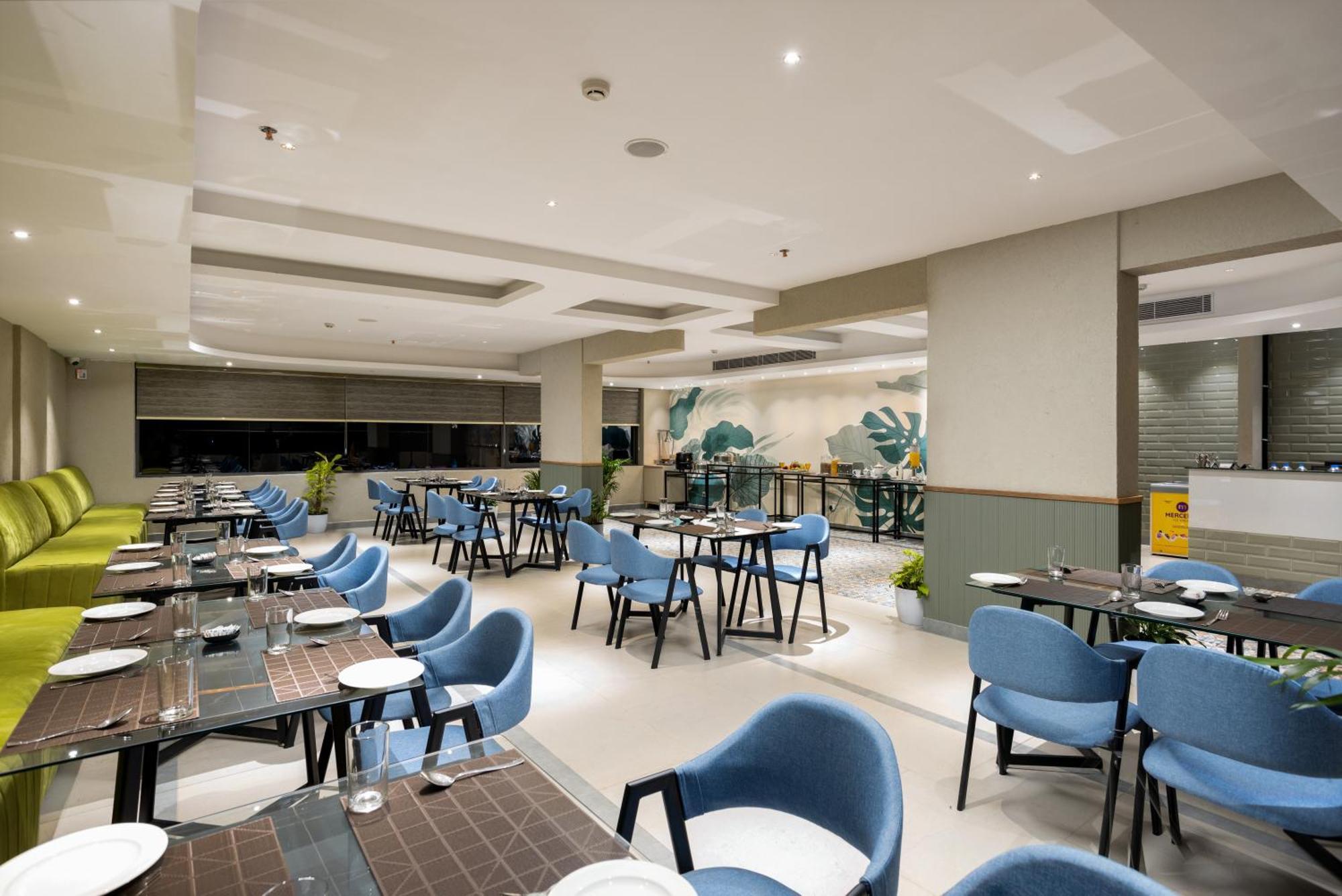 Presidency Airport Hotel Kochi Dış mekan fotoğraf
