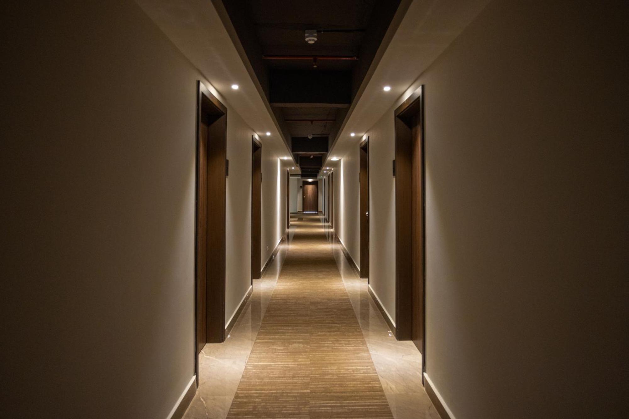Presidency Airport Hotel Kochi Dış mekan fotoğraf