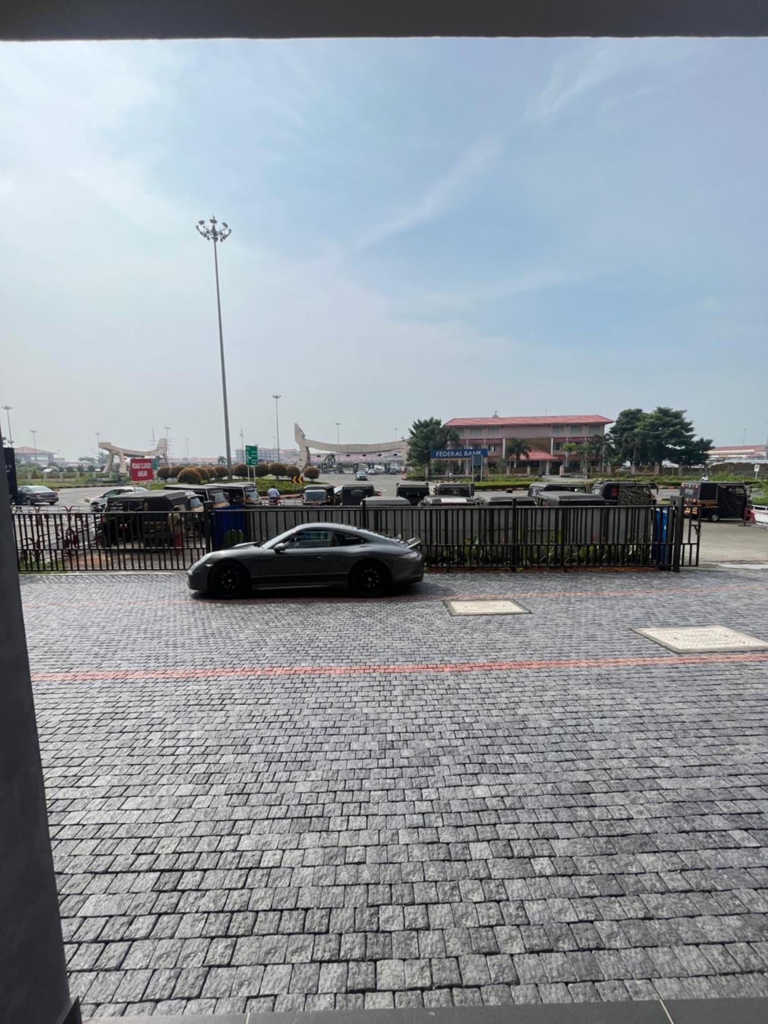 Presidency Airport Hotel Kochi Dış mekan fotoğraf
