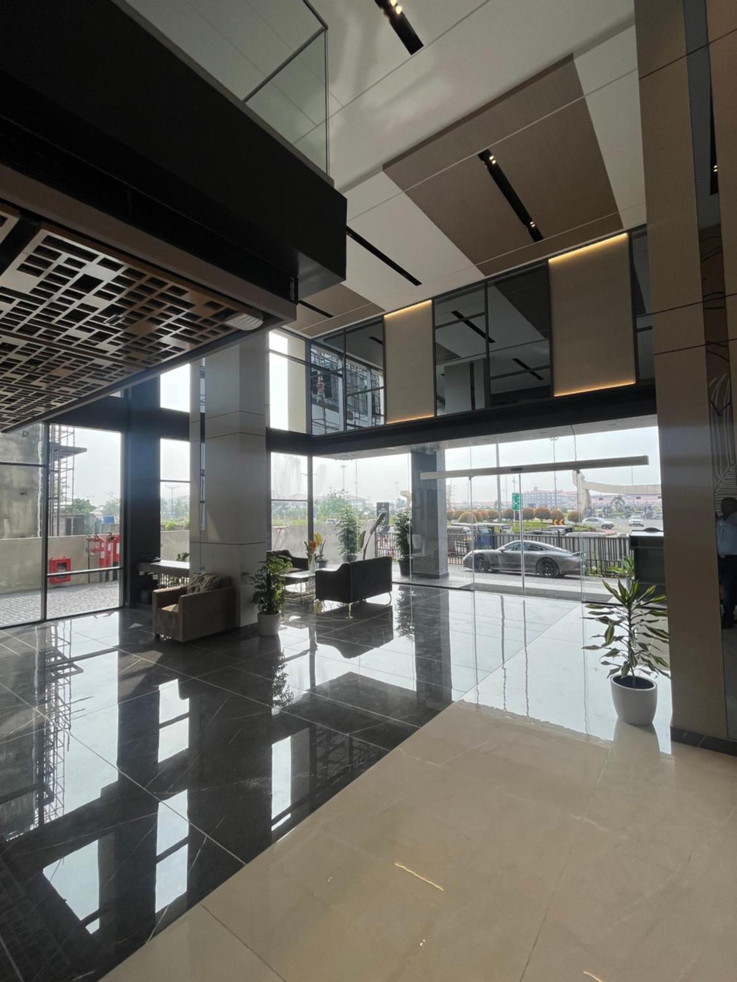 Presidency Airport Hotel Kochi Dış mekan fotoğraf